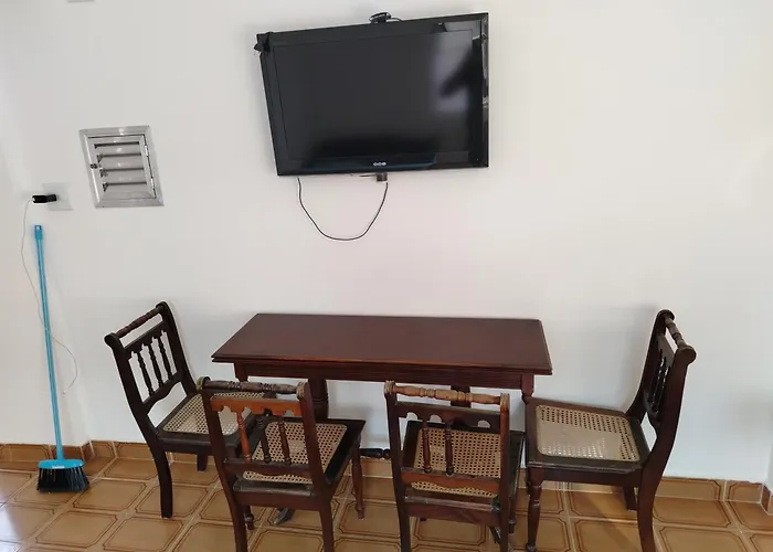 Apartamento pé na Areia com Garagem no Centro