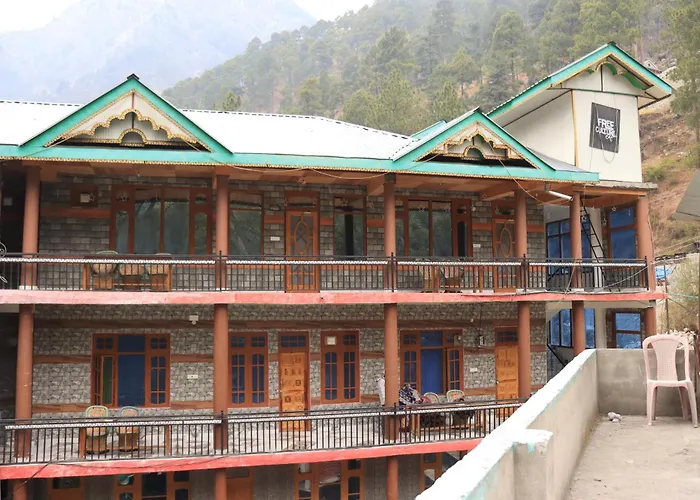 Chalo Chhalal Hotel & Cafe