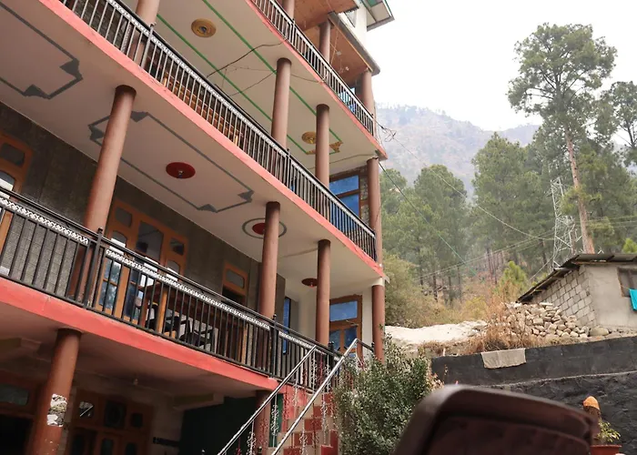Chalo Chhalal Hotel & Cafe