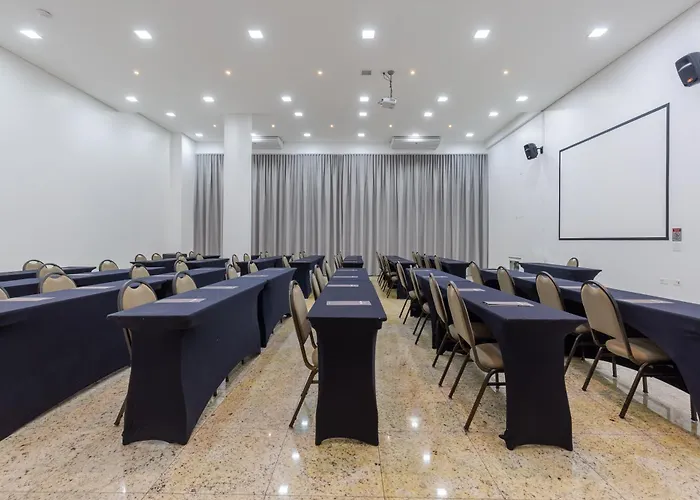 Nohotel Premium Americana