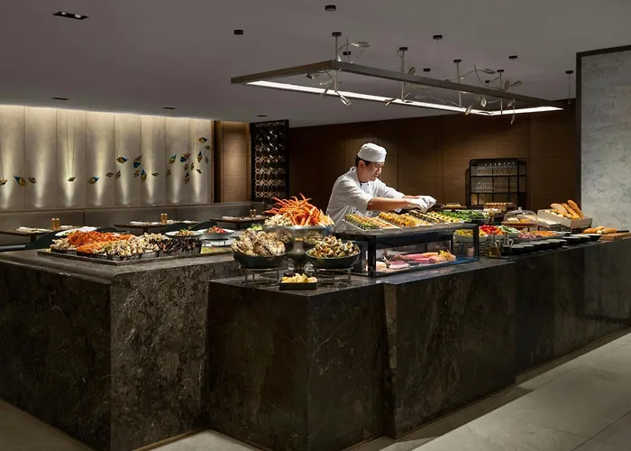 Sheraton Hong Kong Tung Chung Hotel