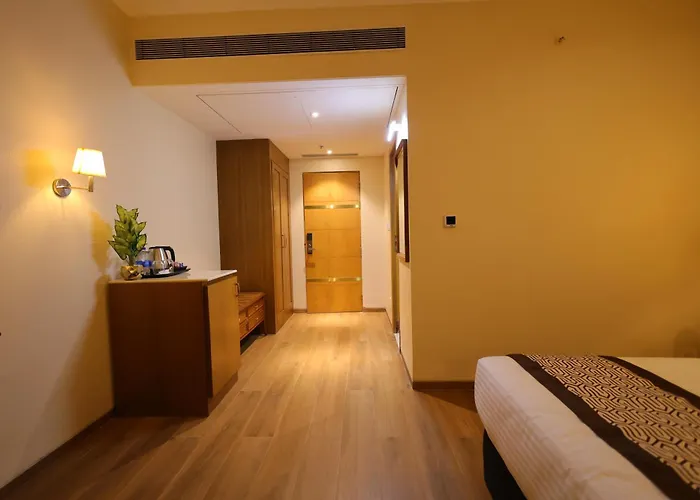 Hotel Aashray Inn