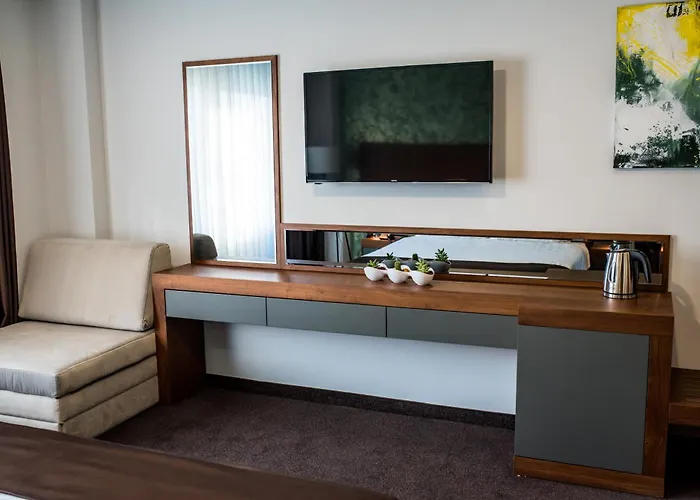 Hotel Bograd - Apartments&Lounge Station