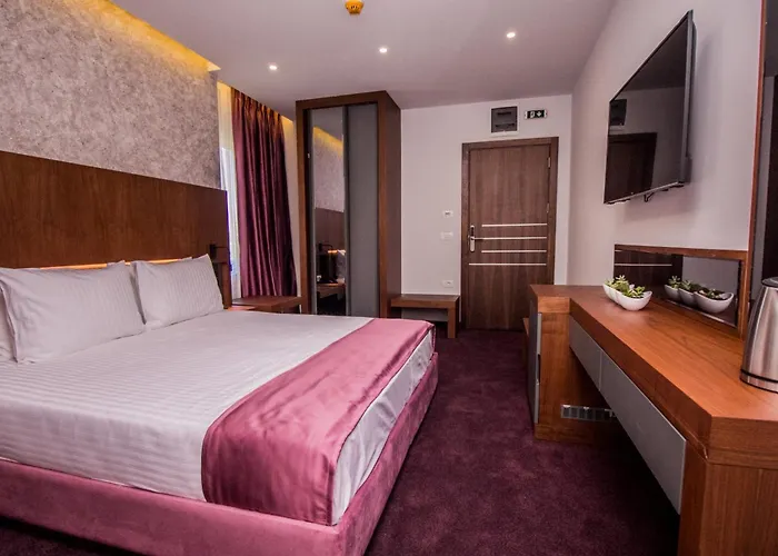 Hotel Bograd - Apartments&Lounge Station