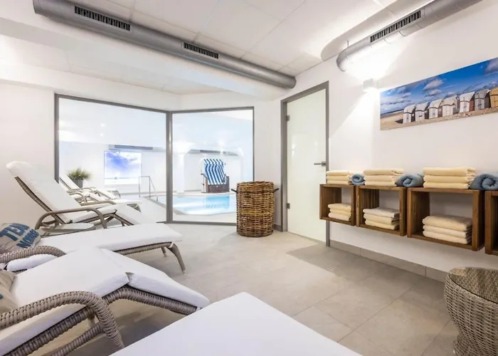 Ferienwohnung 206 Juist Strandburg für 2 bis 5 Personen mit Schwimmbad und Sauna