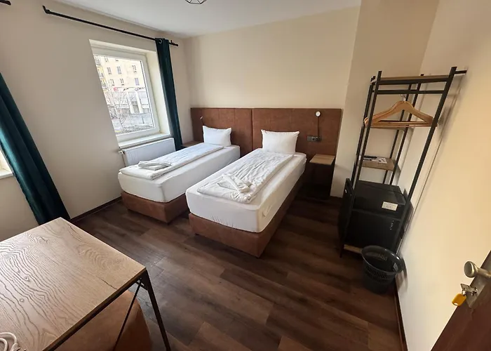 Hotel Capitol Zentrum - 24h -