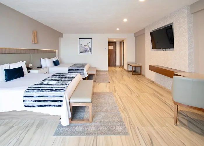 Hotel Velvet Plaza