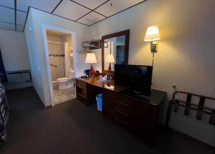 Riviera Motel