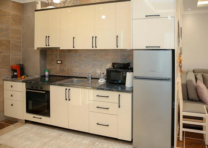 Fishta Apartments Q5 33