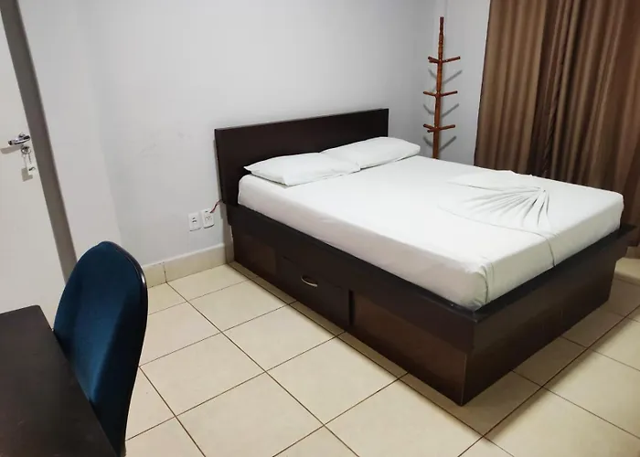Serrano Park Hotel