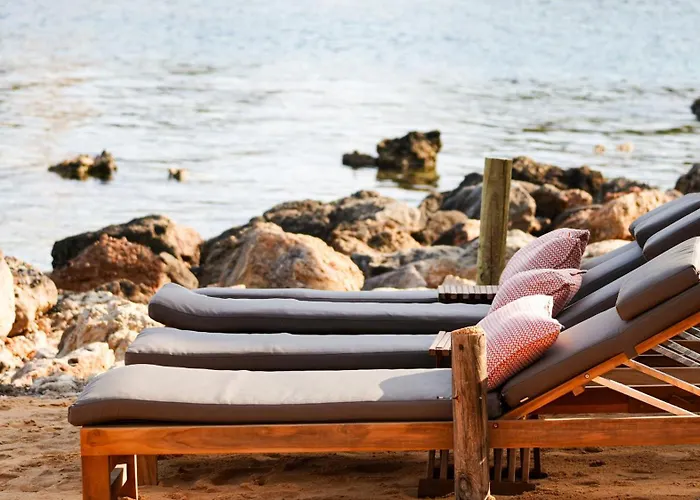 Sirena Bay Beach House And Luxury Suites
