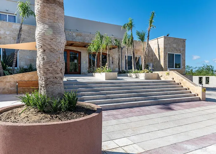 Akti Coast Club