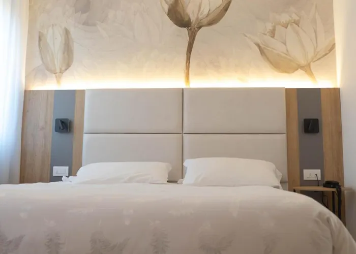 Hotel Everest