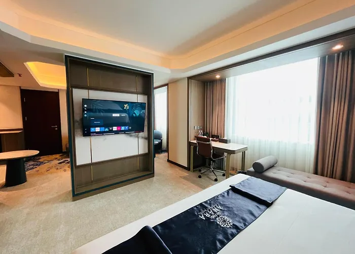 Grand Anara Airport Hotel