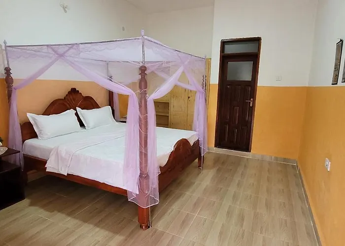 Kamengo Cottages