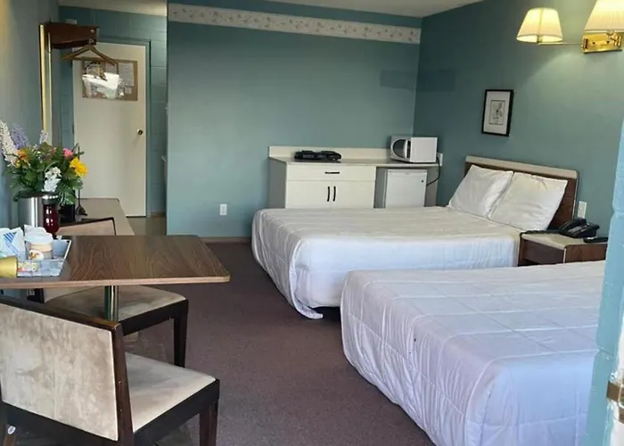 Earlton Motel