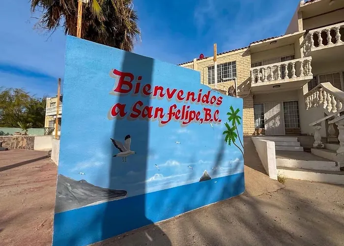 Condo 5- Pool, Near Beach & Malecon, Sleeps 8