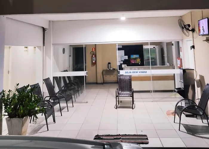 Hotel Líder