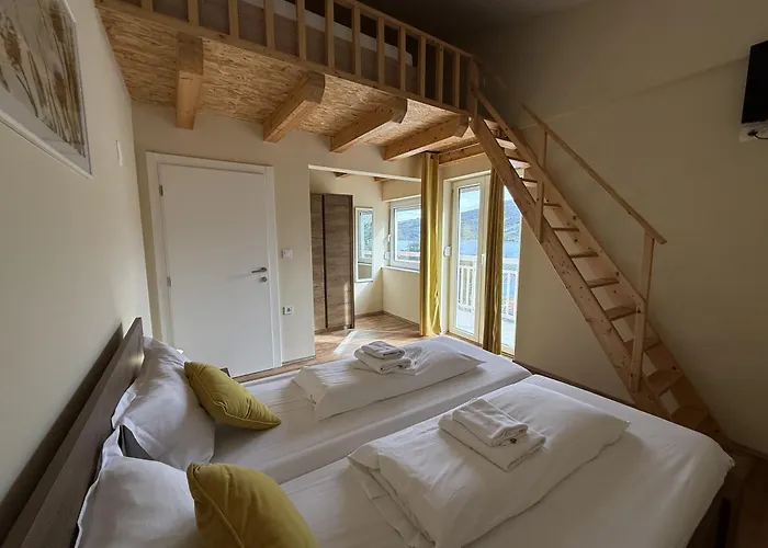Max Gastro Beach House