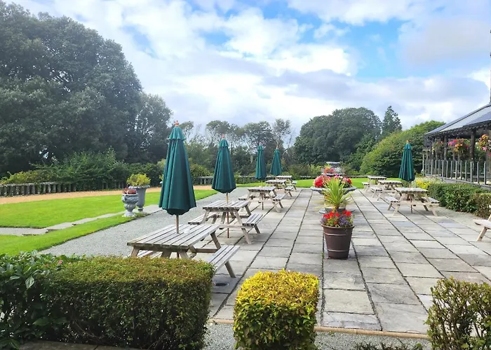 Bron Eifion Hotel