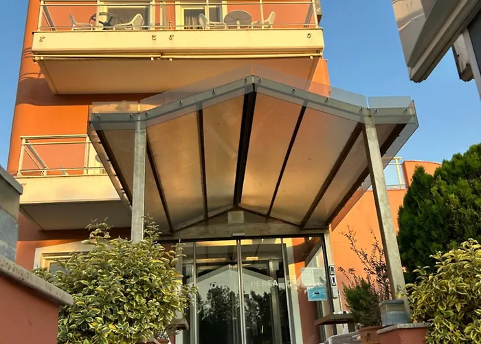 Perea Hotel