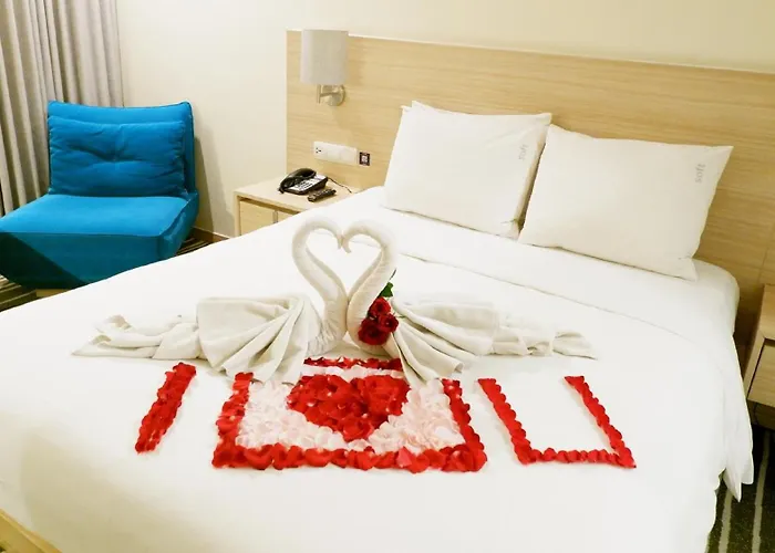 Holiday Inn Express Semarang Simpang Lima By Ihg