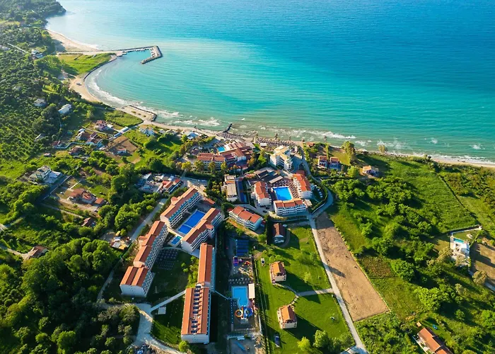Angela Beach Hotel & Apts