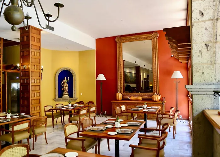 Hotel De Mendoza