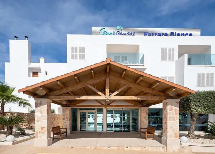 Marsenses Ferrera Blanca Hotel Family