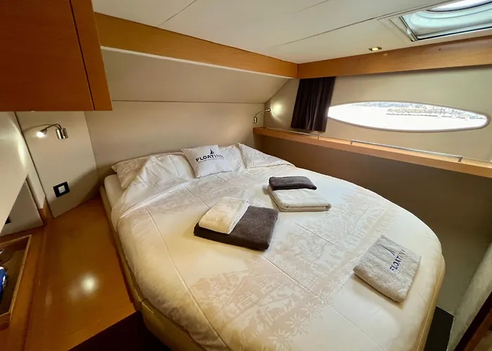 Floatinn Boat-BnB