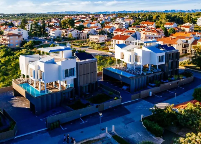Dedaj Resort - Villa Almaro With Heated Pool