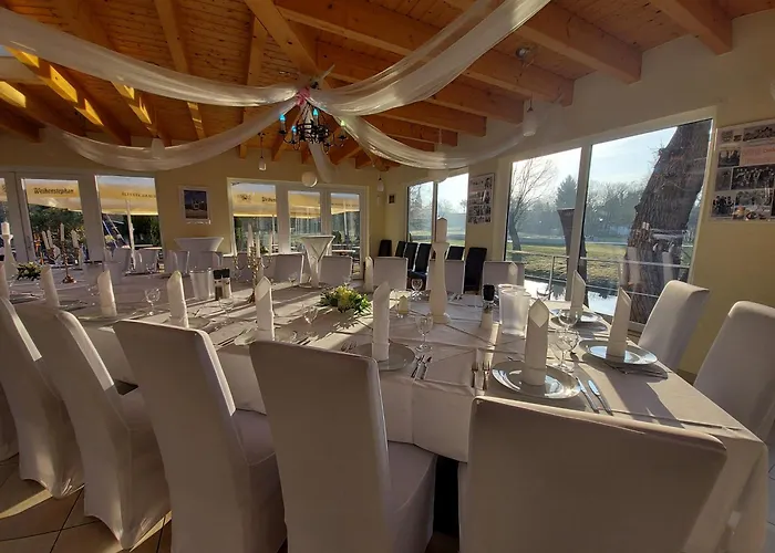 Land-Gut-Hotel- Weisser Schwan