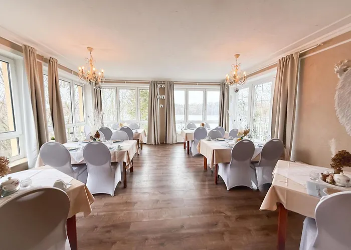 Strandhotel Vier Jahreszeiten Buckow