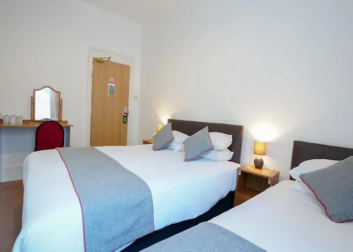 Oyo Shanklin Beach Hotel