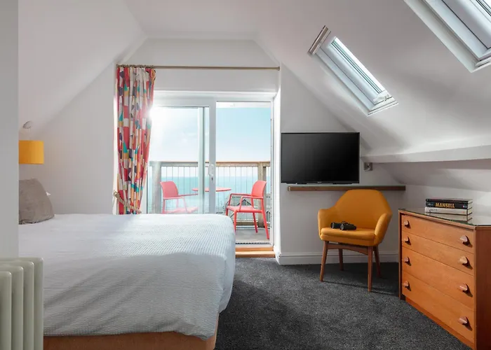Chelsea House Apartments