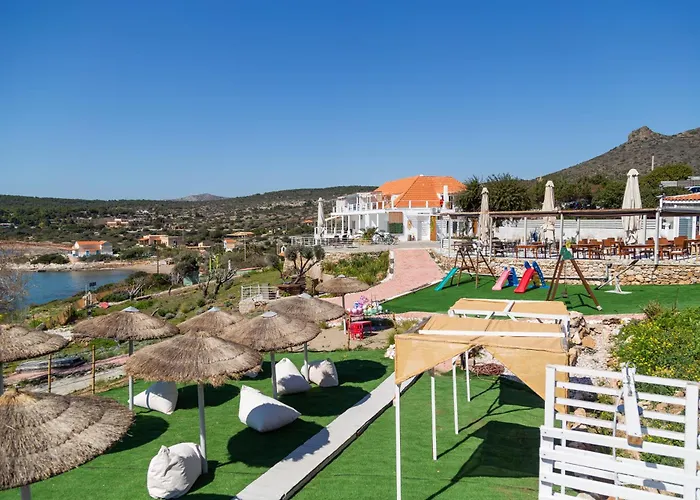 Poseidon Apartments And Villas By The Sea