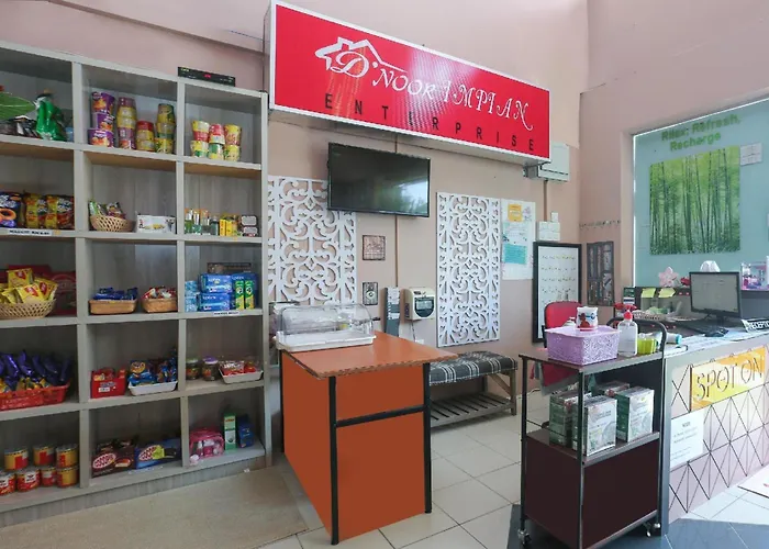 Spot On 89796 D'Noor Budget Inn