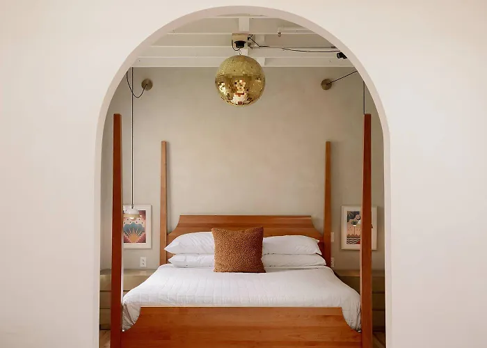 Hotel No-Vacancy