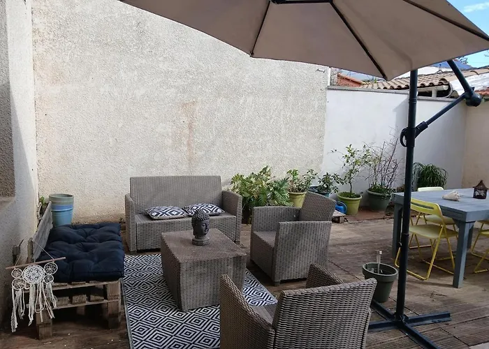 Agreable Maison De Ville Avec Patio