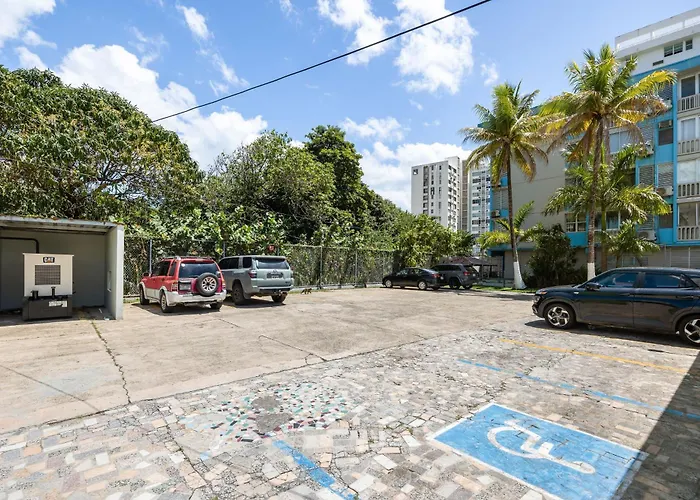 Borinquen Beach Inn