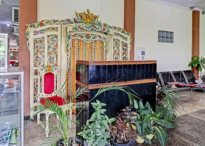 Oyo Life 91480 Putridapisa Syariah