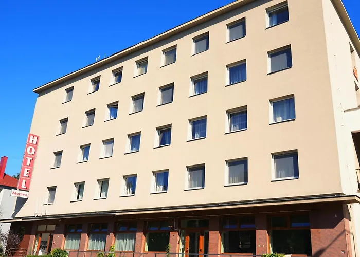 Morava 309 Uherske Hradiste Safarikova 855