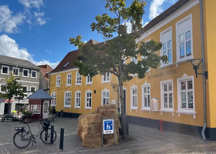 Niollo Hotels