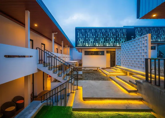 Elge Hotel And Villa Sarangan
