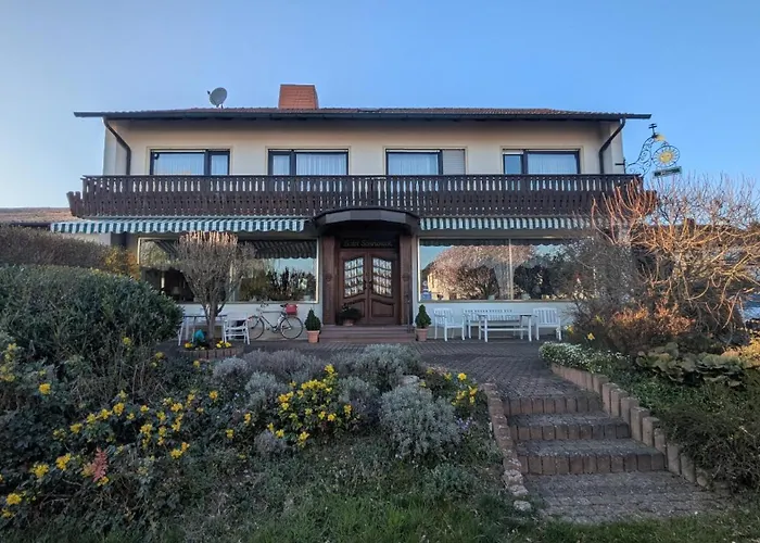 Landhotel Sonneneck - Breuna im Naturpark