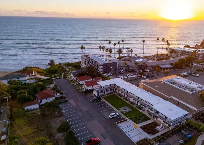 Tides Oceanview Inn And Cottages