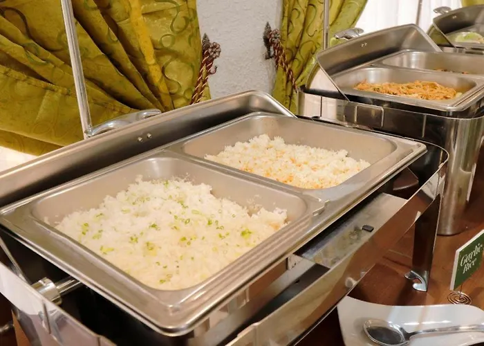 Eurotel Las Pinas Hotel
