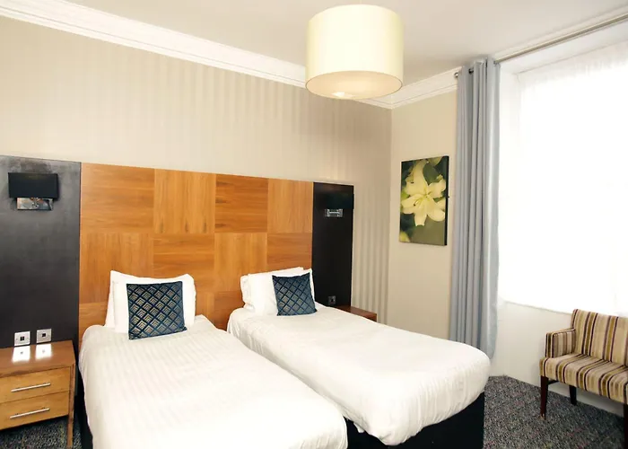 Acorn Hotel