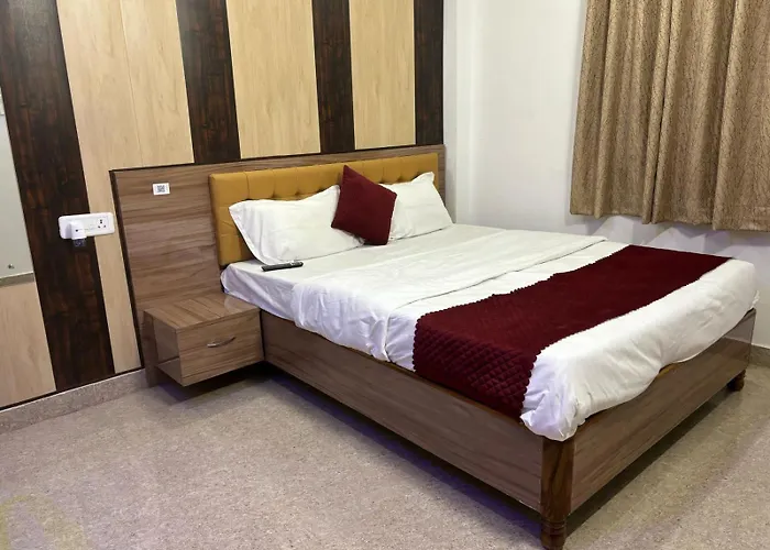 Atithi Palace Luxury Guest House