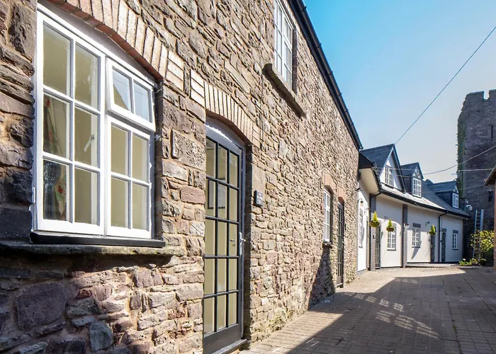 The Castle Of Brecon Hotel, Brecon, Powys - The Coaching Inn Group